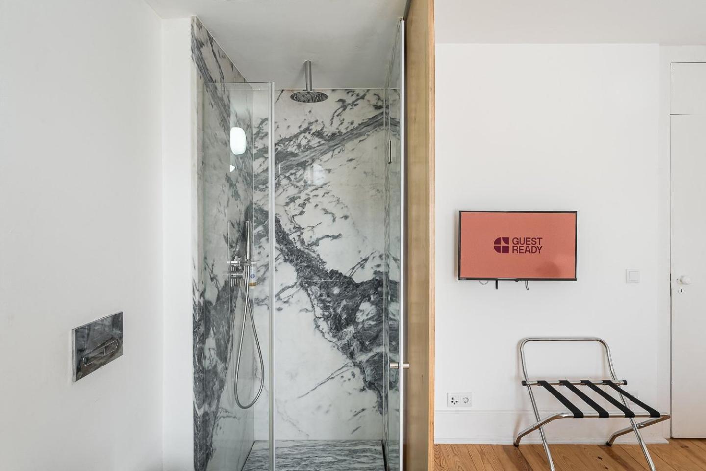 Guestready - Zaza Guest House コインブラ エクステリア 写真