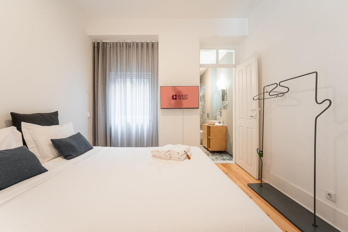 Guestready - Zaza Guest House コインブラ エクステリア 写真