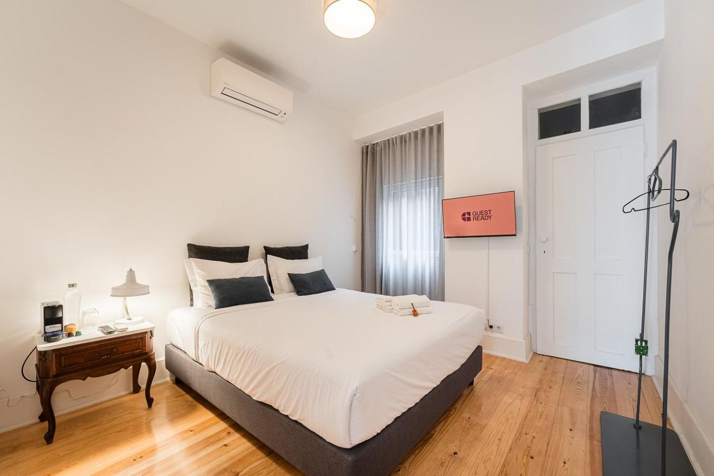 Guestready - Zaza Guest House コインブラ エクステリア 写真
