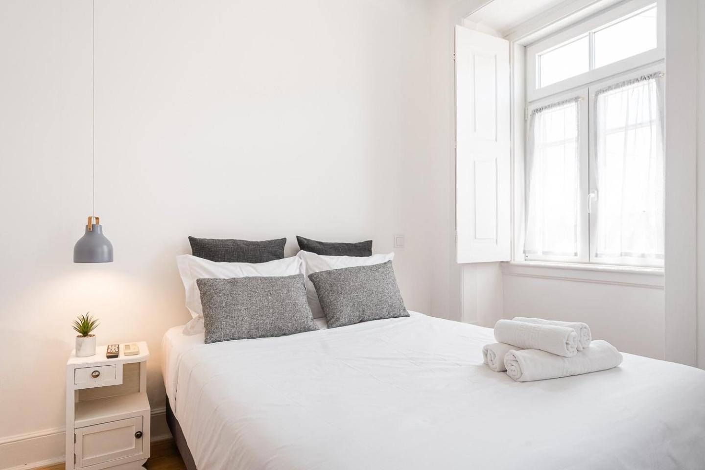 Guestready - Zaza Guest House コインブラ エクステリア 写真
